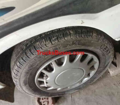Maruti Suzuki Omni Images